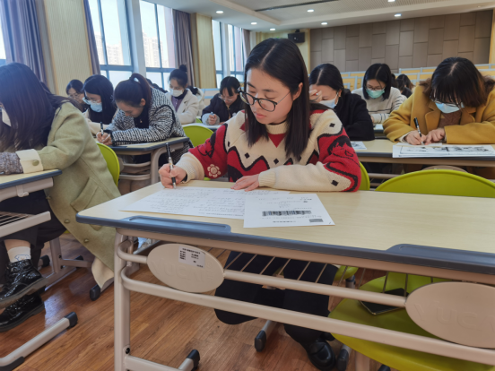 企业微信截图_17024475073618.png 企业微信截图_17024475073618.png