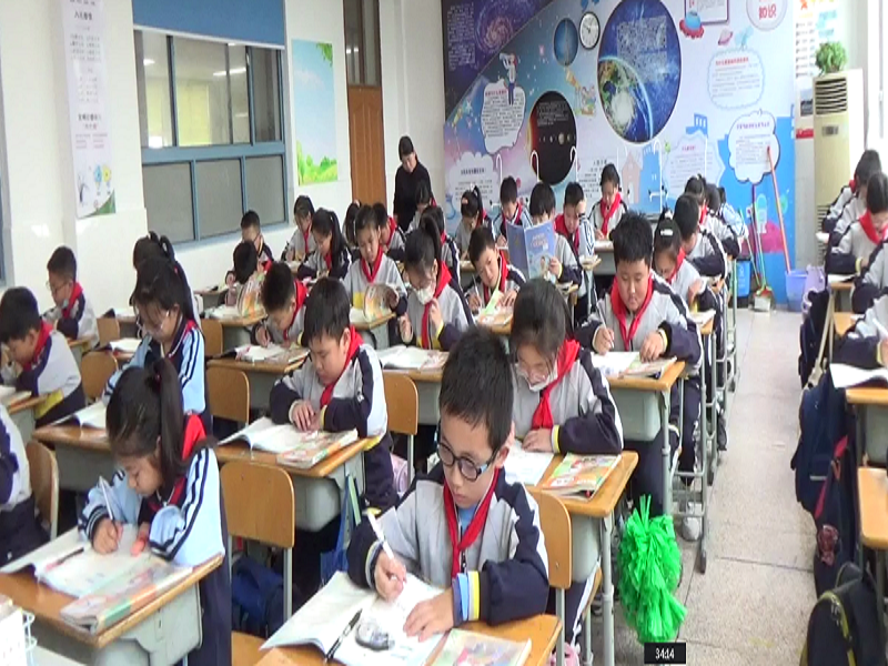 徐青上课.png 徐青上课.png